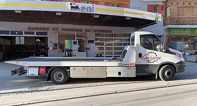 Camion plateau de dépannage du Garage de Verbier